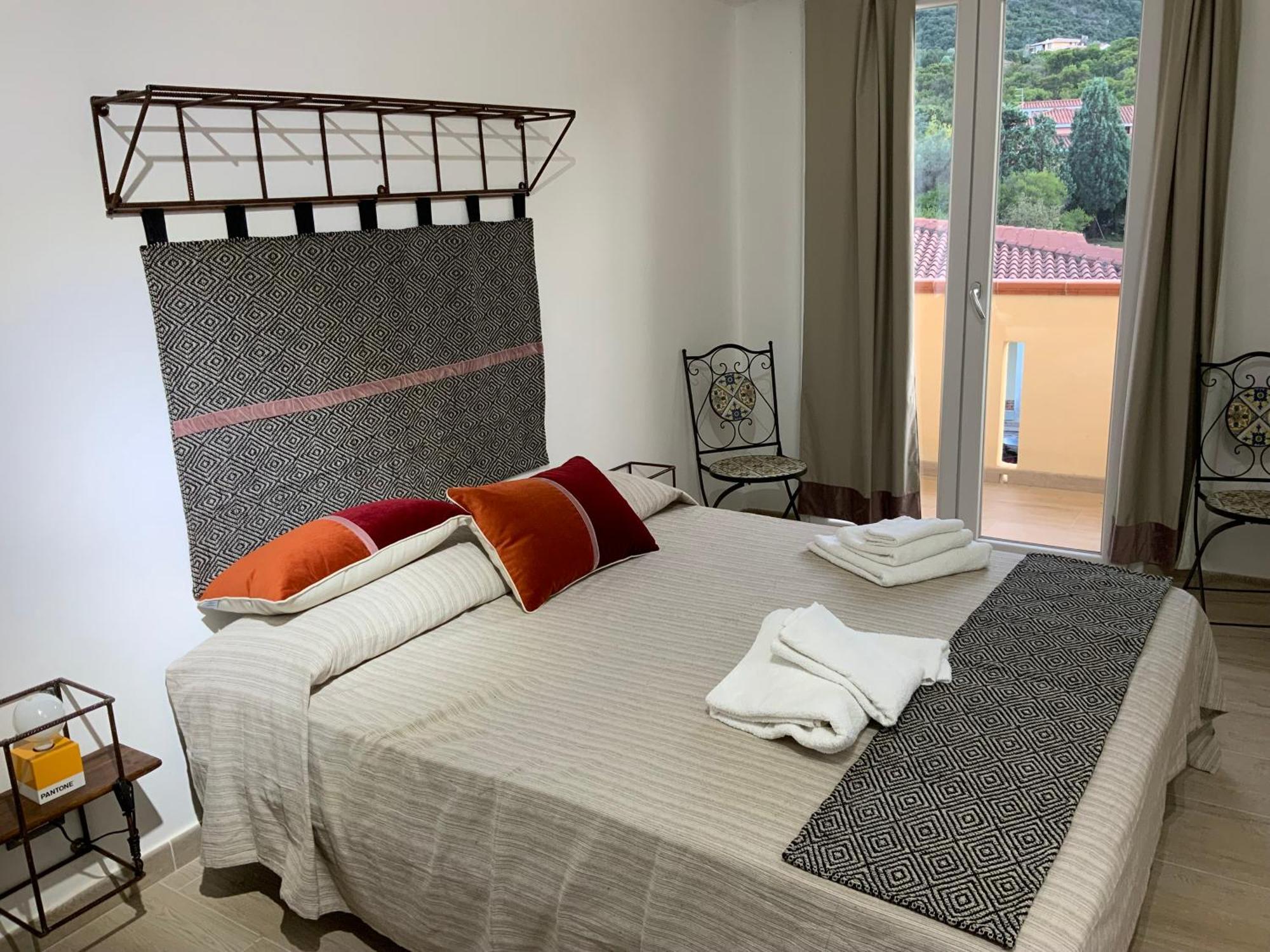 Relais Del Poggio Bed and Breakfast Capoterra Εξωτερικό φωτογραφία
